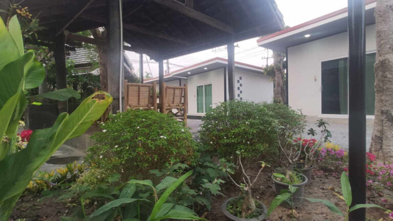 Bamboo-Bungalow_gallery